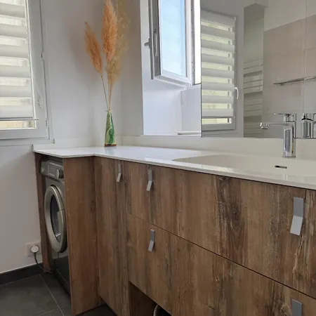 Renovated Luxury Cocoon Place Masséna Apartamento