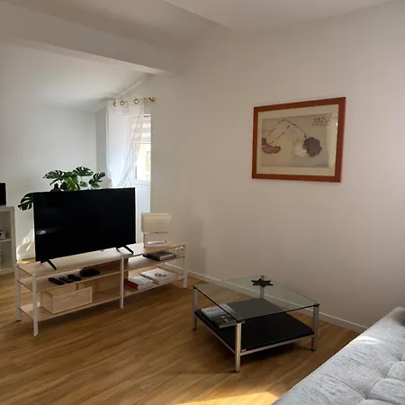 Renovated Luxury Cocoon Place Massena *